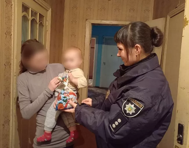 Поліція Полтавщини привітала дітей з Різдвом