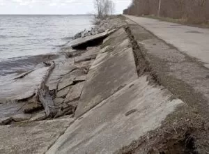 Руйнація берегової лінії