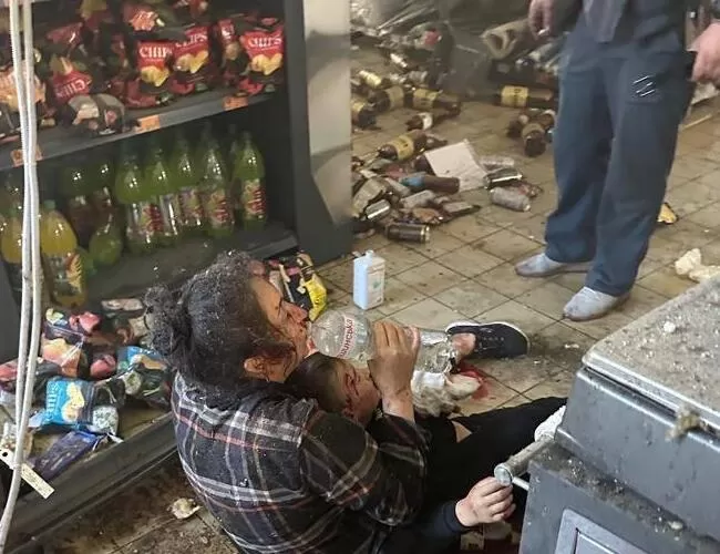 Наслідки влучання в АТБ у Херсоні