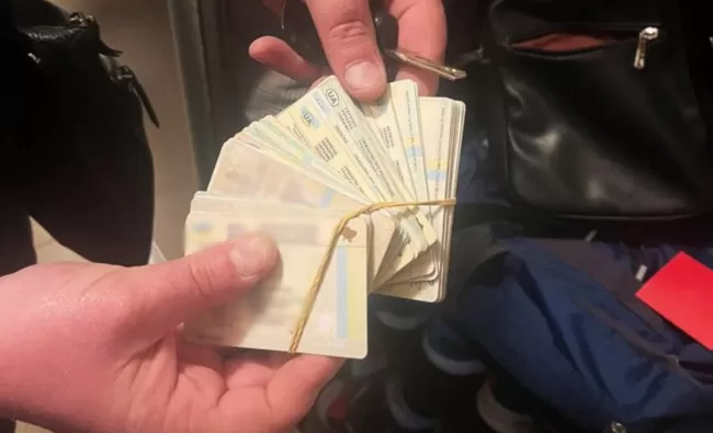У Полтаві затримали шахраїв, що перепродавали крадені автівки