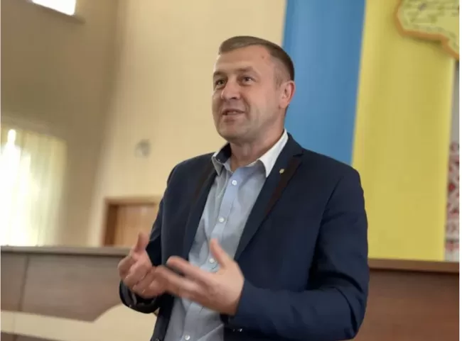 Декан Сергій Новописьменний