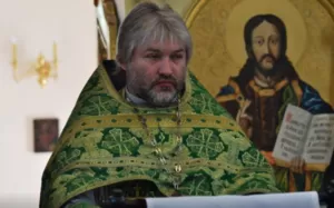 У Полтавській міськраді кадрові зміни: священник та депутат Олександр Дедюхін тепер керує пресслужбою