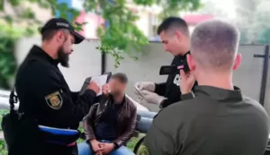 На Полтавщині правоохоронці затримали посадовця, що займався здирництвом і вимагав хабар у 70 тисяч гривень