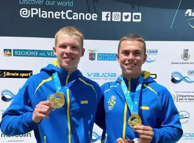 Ярослав Верблюд зліва