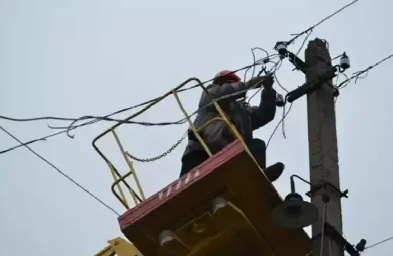 На Полтавщині негода знеструмила 11 населених пунктів