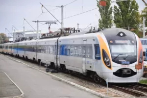 Укрзалізниця запустила новий потяг, що влітку курсуватиме Полтавщиною
