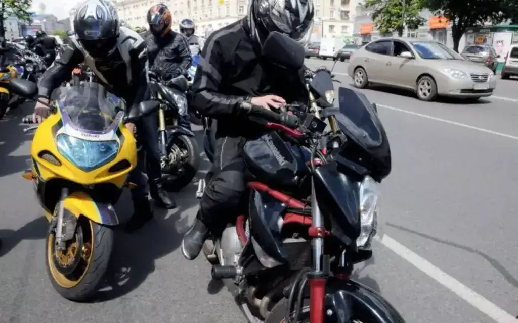 В Полтаві правоохоронці намагаються обмежити рух мотоциклів у центрі міста