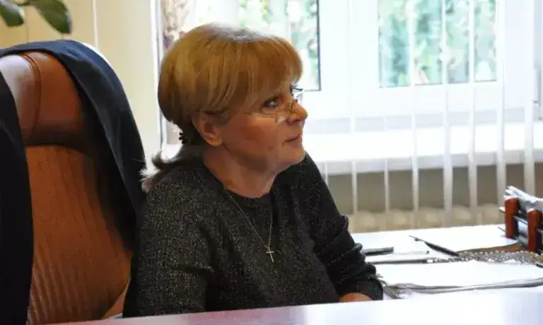 Новий скандал у Полтавській міськраді: намагаються звільнити секретарку Мамая