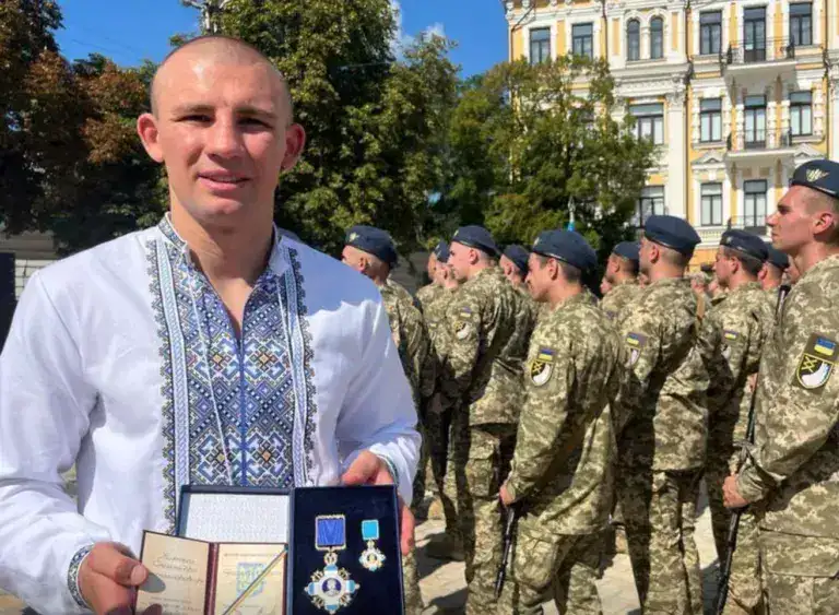 Олександр Хижняк з орденом Ярослава Мудрого V ступеня