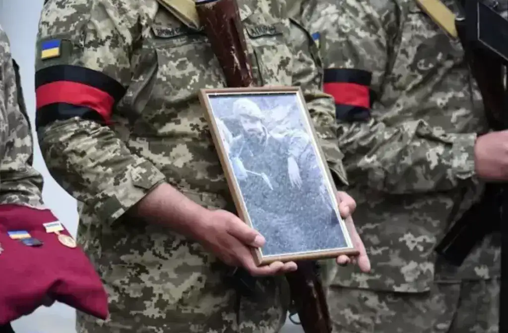 Полтавська міськрада запропонувала Володимиру Зеленському посмертно надати звання Героя України Юліану Матвійчуку