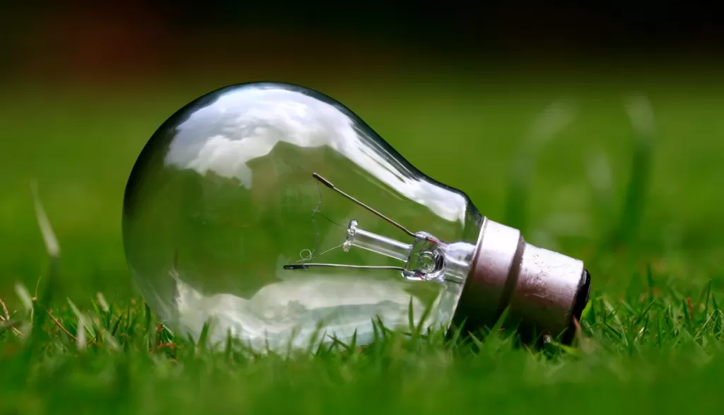 Полтаваобленерго з 1 жовтня оновила графіки відключень світла в місті та області