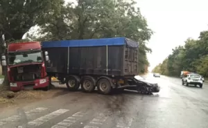 У Полтаві сталася смертельна ДТП: вантажівка збила жінку й та померла у лікарні