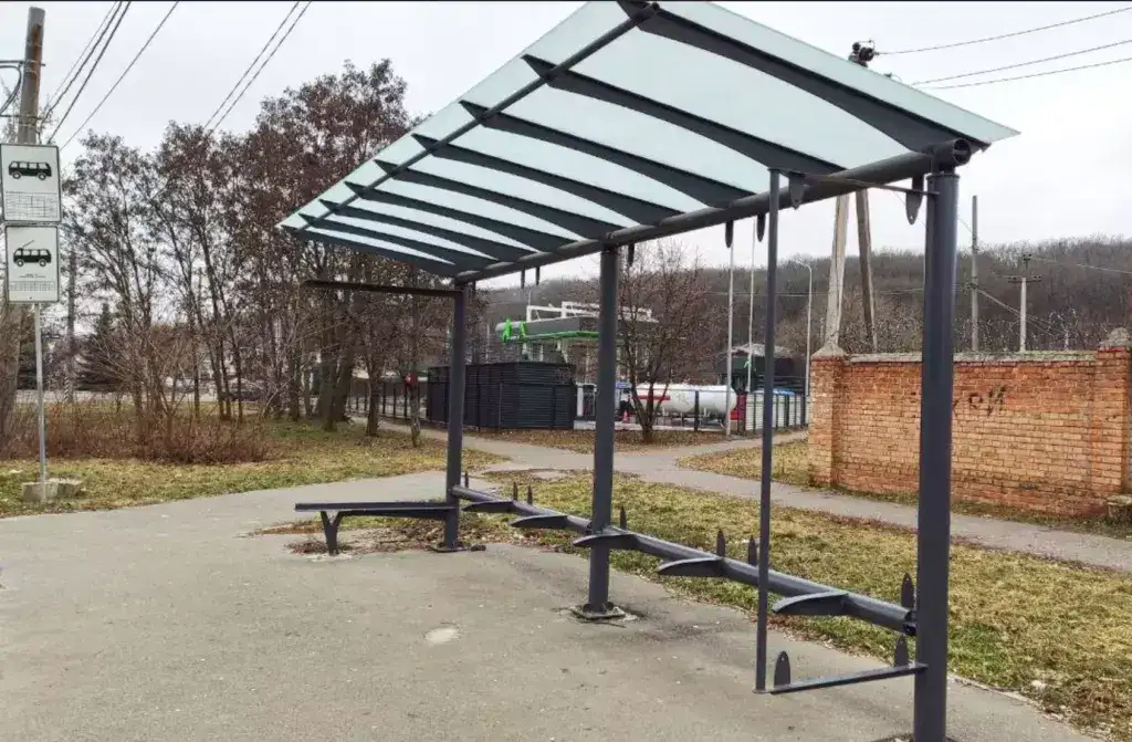 Понад 10 мільйонів гривень на ремонт зупинок громадського транспорту вирішили витратити у Полтавській міськраді