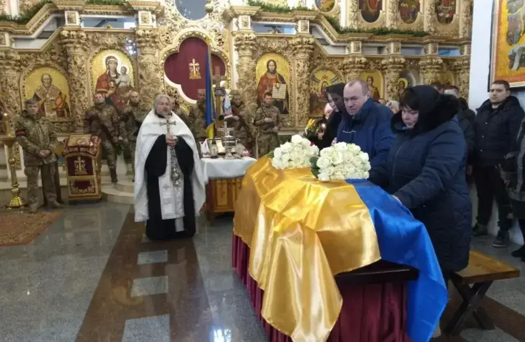В Полтаві попрощалися з загиблим Героєм