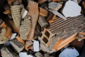 Вивіз будівельного сміття в Києві / Фото: freepik.com