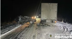 Смертельна ДТП на Полтавщині: вантажівка розтрощила позашляховик