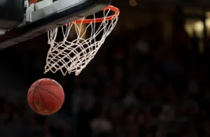 18 річний хлопець помер на Полтавщині під час баскетбольного матчу