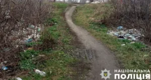 Жінці, яка викинула дитину на смітник у Глобине, суд призначив 5 років умовно