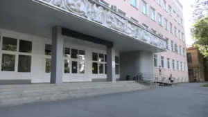 Скандал у Полтавському ВНЗ: затримано голову екзаменаційної комісії та двох старост