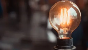 Член наглядової ради НЕК "Укренерго" повідомив, як довго триватимуть відключення світла в Україні