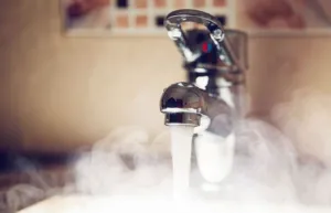 Полтава може залишитися без гарячої води через конфлікт Полтаватеплоенерго та Нафтогазу