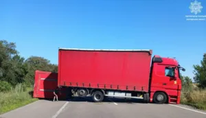 На Полтавщині сталася ДТП: рух трасою у бік Полтави ускладнено