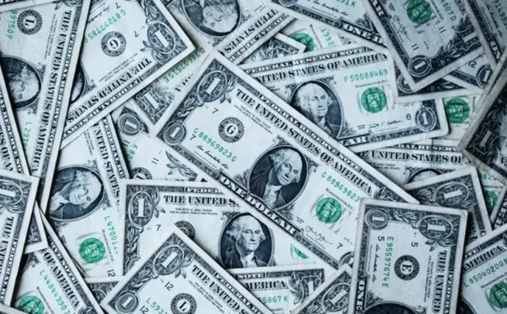 Україна стала другим за величиною боржником МВФ після отримання нового траншу