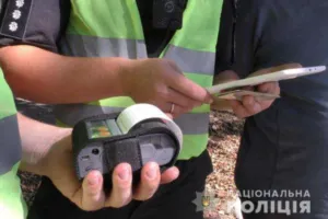 Поліція в Україні тепер складатиме електронні протоколи на порушників ПДР