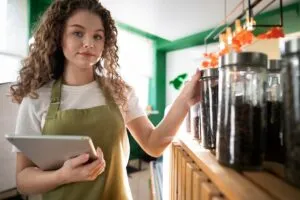 Де потрібна програма для торгівлі та які її функції