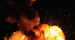 ДБР розслідує детонацію боєприпасів на складі в Котельві