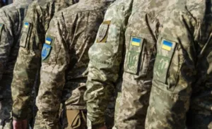 Президент підписав закон про повернення військових, які вперше залишили службу