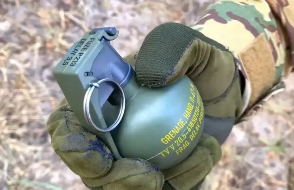 На Полтавщині 9 річна дитина підірвала страйкбольну гранату на дитмайданчику