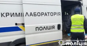 Правоохоронці з’ясовують обставини вбивства чоловіка в Глобиному