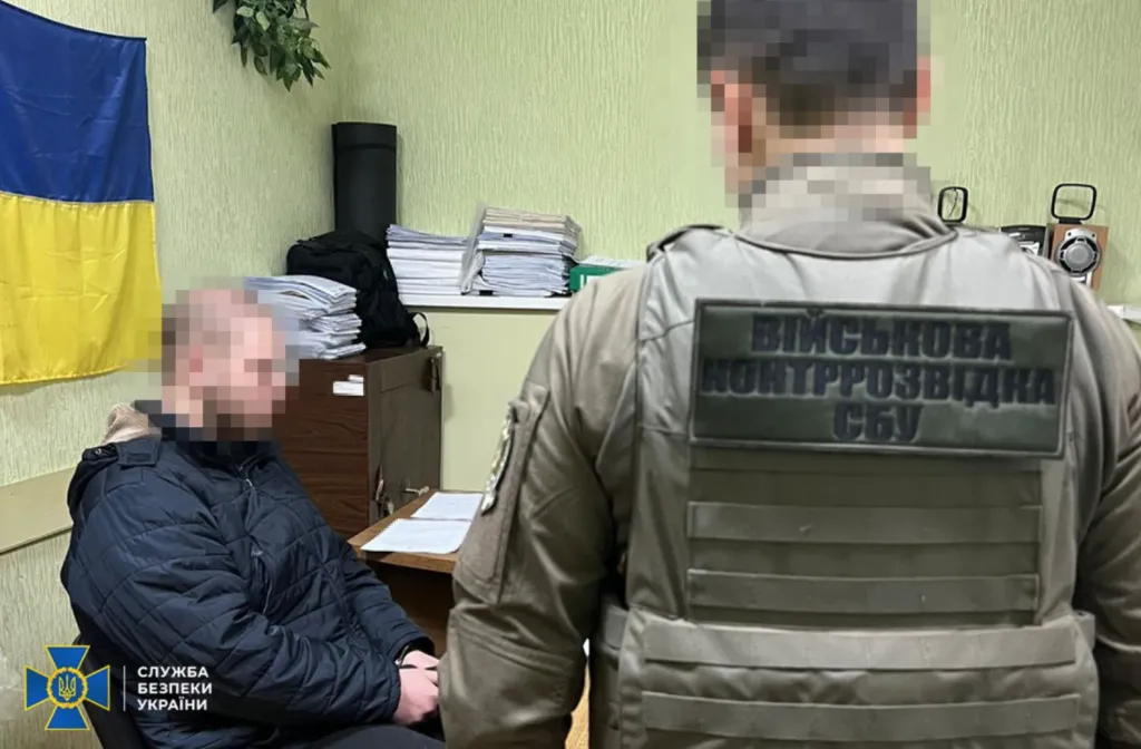 СБУ викрила двох мешканців Кременчука, які фотографували для рашистів F-16 поблизу військового аеродрому