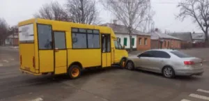 В Полтаві маршрутка протаранила автівку: подробиці ДТП