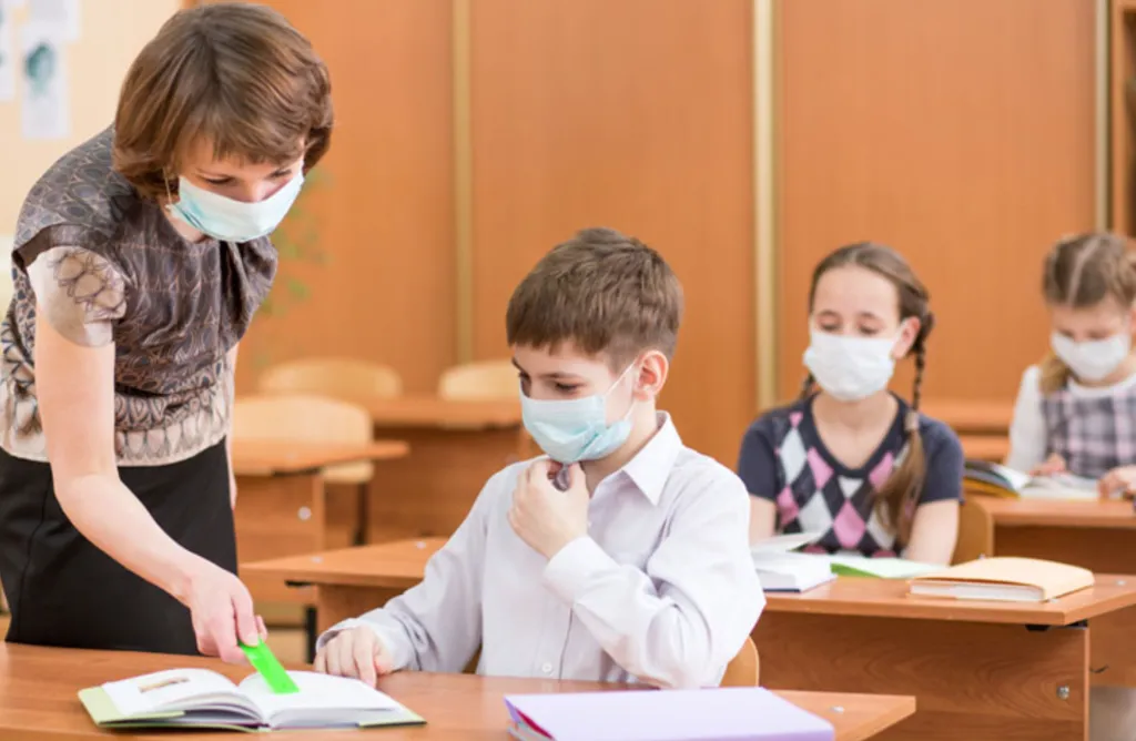 Школи Полтави 24 лютого перейдуть на дистанційне навчання через спалах ГРВІ