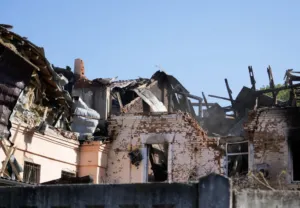 Полтавцям компенсують мільйон гривень за пошкоджене обстрілами житло