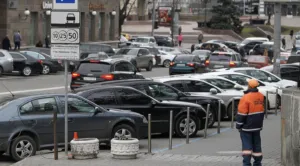 Родина Ямщикових обіцяє боротися не лише з кіосками, а й з неправильним паркуванням в Полтаві