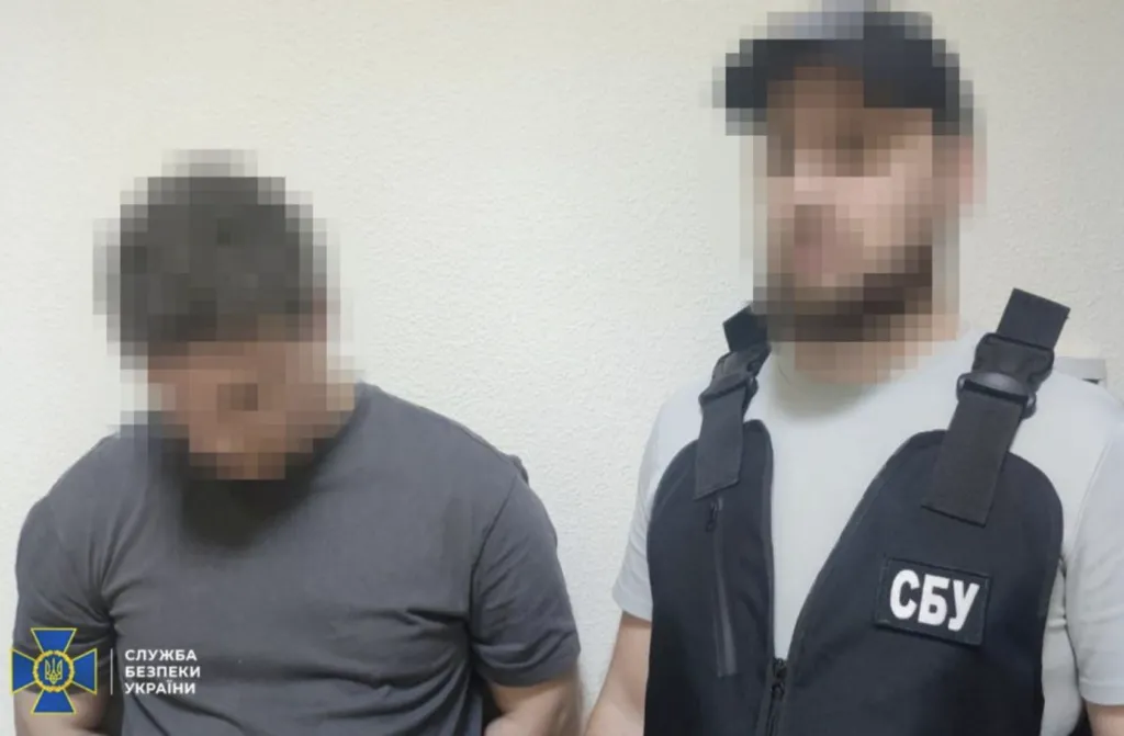 СБУ викрила 16-річного юнака, який працював на ворога, коригуючи удари по Полтавщині та Дніпропетровщині