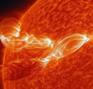 Магнітні бурі з 3 по 5 липня: синоптики попереджають про підвищену активність Сонця