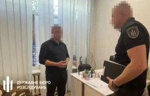 ДБР Полтави підозрює військовослужбовця ТЦК у знятті чоловіків з обліку 