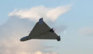 В мережі з'явилися кадри удару шахедів по Кременчуцькому ТЦК (відео)