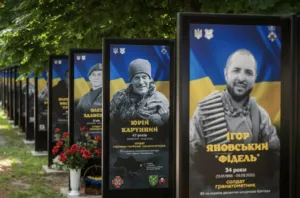 В Полтаві закінчуються місця на Алеї Героїв: міськрада вже шукає нову локацію