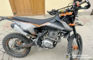 В Опішні 15-річна дівчина на мотоциклі влаштувала ДТП та травмувалася