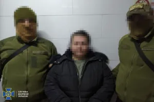 Бухгалтерку з Полтави, яку підозрюють у держзраді, триматимуть під вартою щонайменше вісім місяців