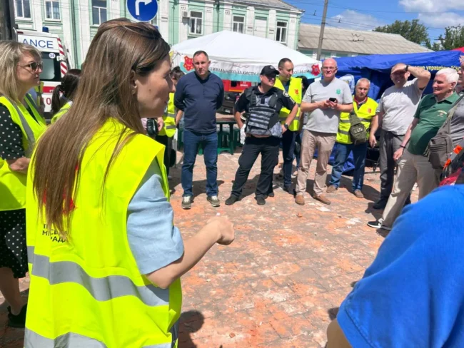 Триває ліквідація наслідків влучання «шахедів» по Полтавському ТЦК