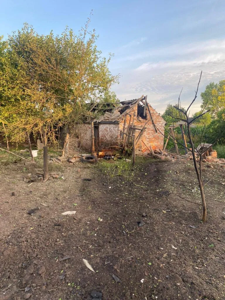 Уламки ворожих дронів пошкодили будинки на Полтавщині
