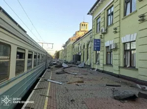 Через атаку на Лозову змінено маршрути електричок до Полтави: що відомо