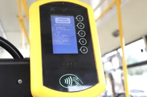 В Полтаві почався новий етап епопеї з валідаторами для оплати проїзду