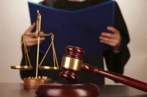 У Полтаві взяли під варту чоловіка, який «мінував» державні установи